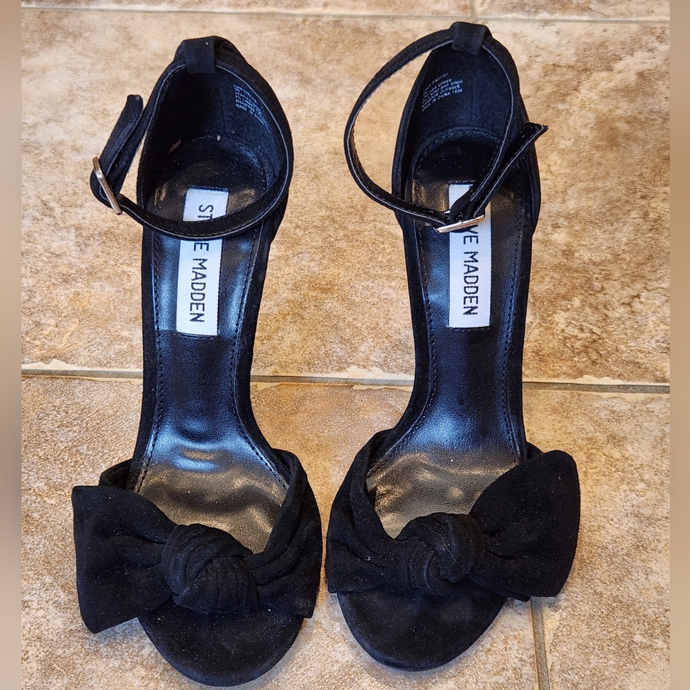 Velvet stiletto heel sandals